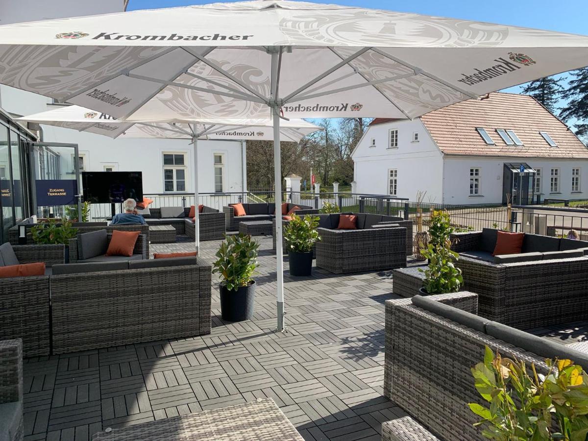 Parkhotel Putbus - Renoviert Seit Februar 2025 Exterior photo