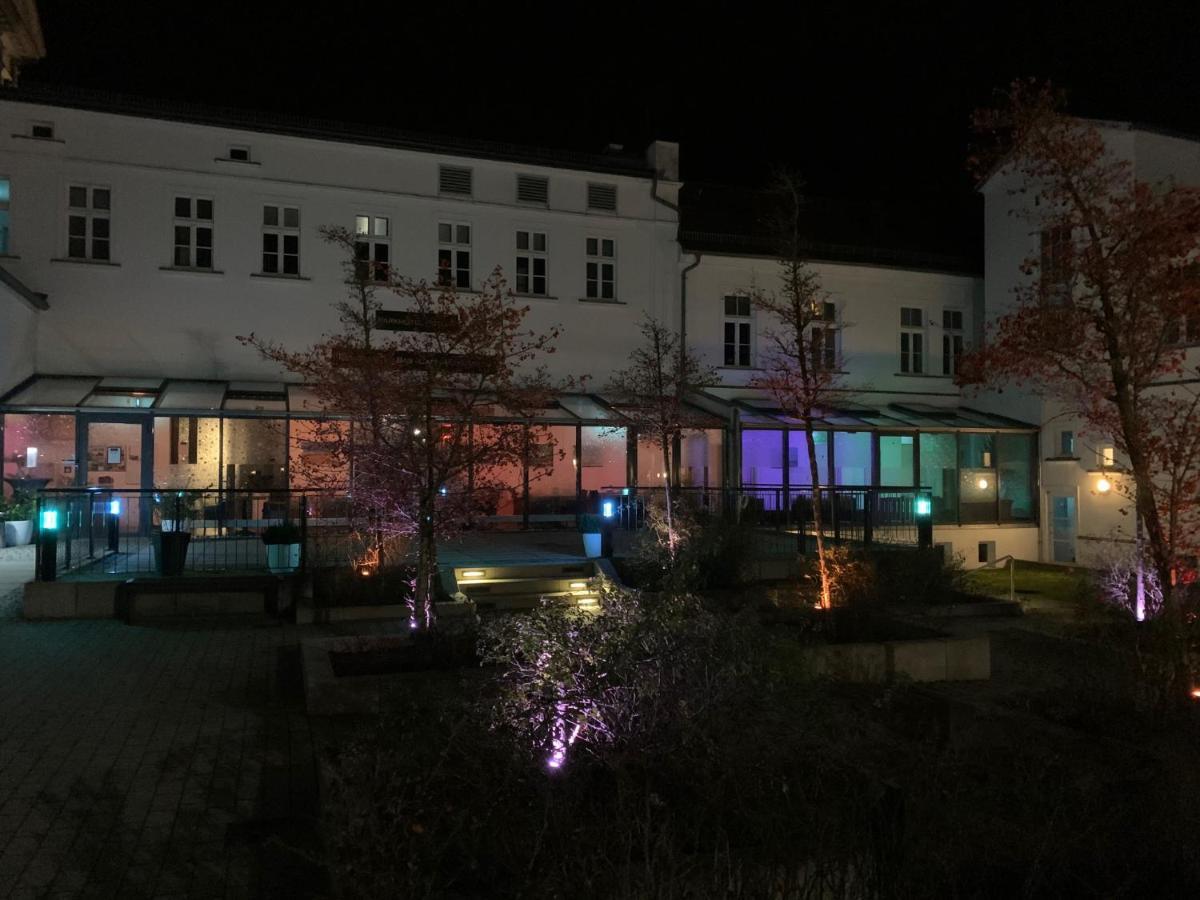 Parkhotel Putbus - Renoviert Seit Februar 2025 Exterior photo